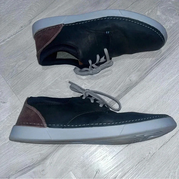 Clarks Greeks sneakers - sz 12 black gray and brown for logo - Picture 6 of 6